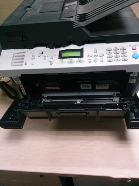 东芝2523a打印机如何更换墨盒