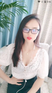 名媛直播打扑克视频