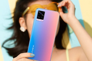 vivoiqoo7传奇版和普通版有什么区别