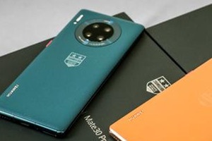 华为国徽息屏显示怎么设置