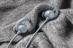 漫步者w280nb如何一拖二