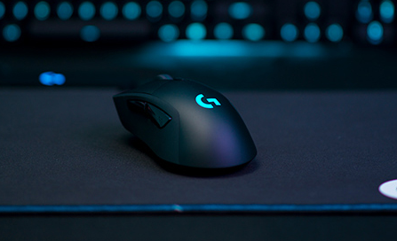 罗技g703新款和老款区别