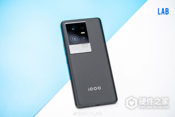 iQOO11标准版「赛道版」真机图赏