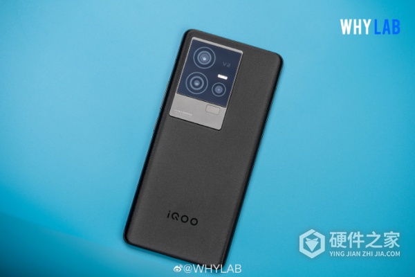 iQOO11标准版「赛道版」真机图赏