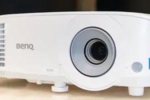 明基e520投影仪怎么样把图像反转