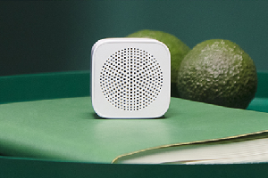 小爱随身音箱怎么充电