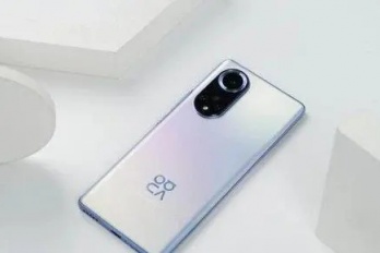 华为nova11是直屏吗