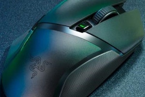 雷蛇razer巴塞利斯蛇怎么关掉节能