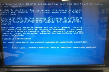 win7用谷歌浏览器的摄像头就蓝屏怎么办