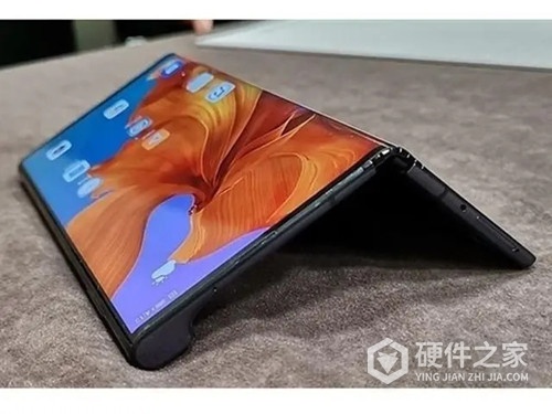 华为mate x3 是内折还是外折