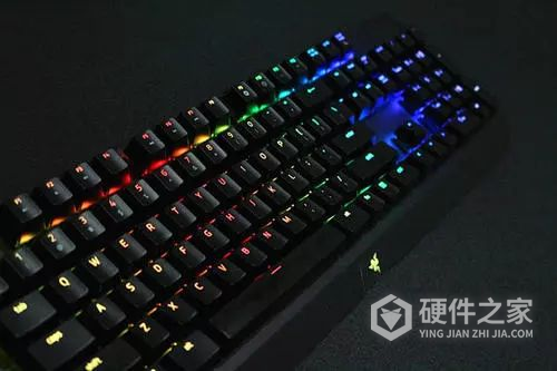 雷蛇黑寡妇蜘蛛x键盘驱动
