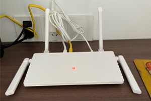 华为tc7001路由器H键在哪