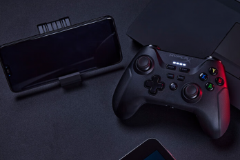 HyperX掠夺者三模无线游戏手柄怎么样
