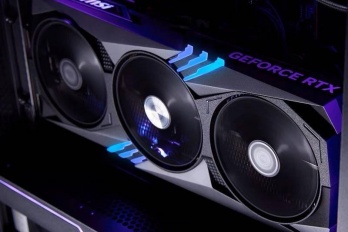 微星RTX 4080魔龙开箱效果