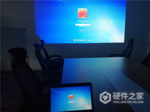 电脑接入投影仪没声音怎么处理