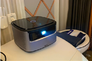 坚果j7s侧投如何调节