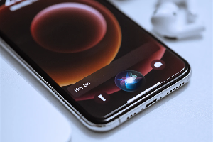 iOS 15 离线支持Siri使用