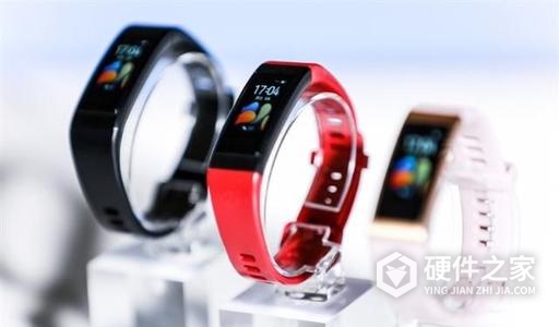 华为手环4Pro怎么开机