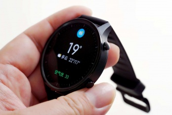 小米手表color黑色掉漆吗