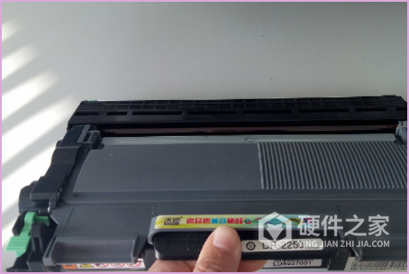 佳能lbp162dw硒鼓怎么取出