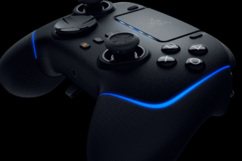 雷蛇幻影战狼 V2 专业版游戏手柄介绍