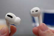 airpods pro有杂音滋滋解决方法