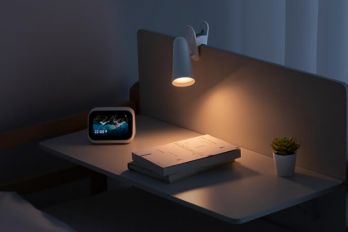 米家多功能充电台灯不亮怎么回事