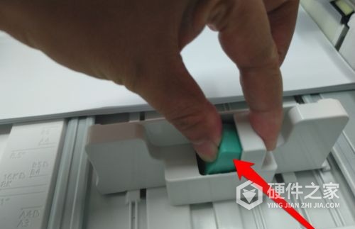 hp2775打印机怎么放纸