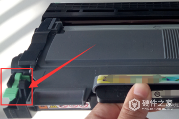 惠普m454dw打印机怎么换硒鼓