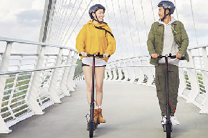 米家电动滑板车pro和普通版区别