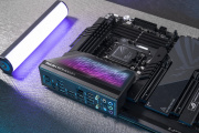 rog z790 hero主板可以插多少固态
