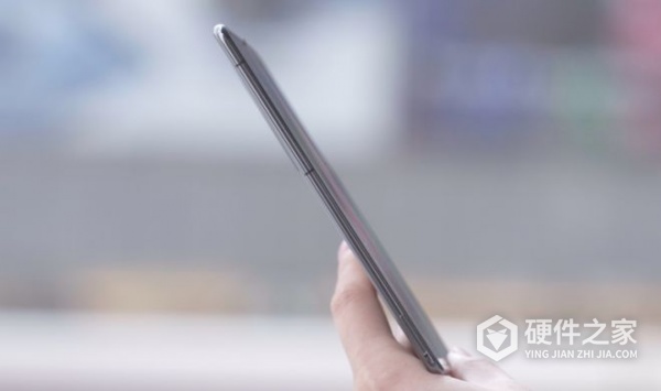 华为matex3真机图