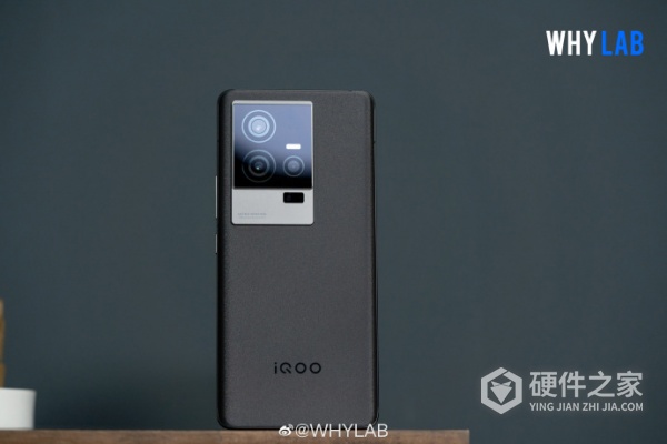 iQOO11标准版「赛道版」真机图赏