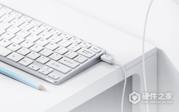 英菲克v780键盘需充电怎么提示