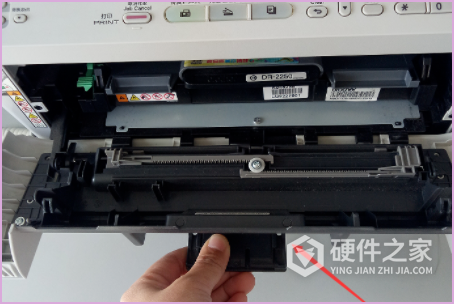 佳能lbp162dw硒鼓怎么取出