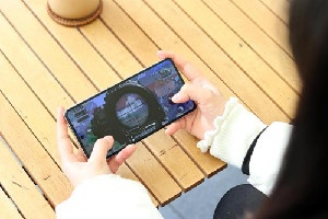 redmik50电竞版吃鸡多少帧