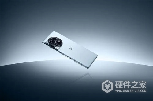 一加 Ace2有屏下摄像头吗