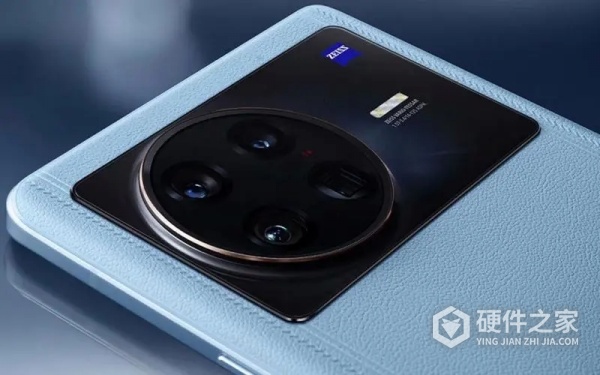 vivo x100pro+有潜望镜头吗