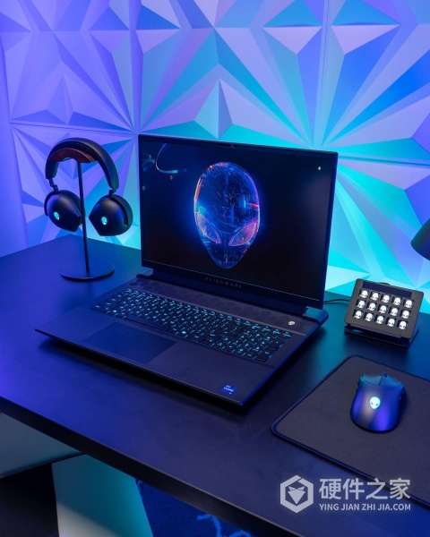 外星人m16和m18有什么区别