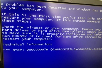 错误收集100后还是蓝屏怎么办