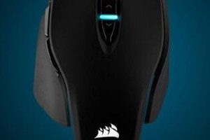 海盗船m65适合抓握还是趴握