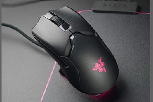 雷蛇蝰蛇终极版怎么查看电量