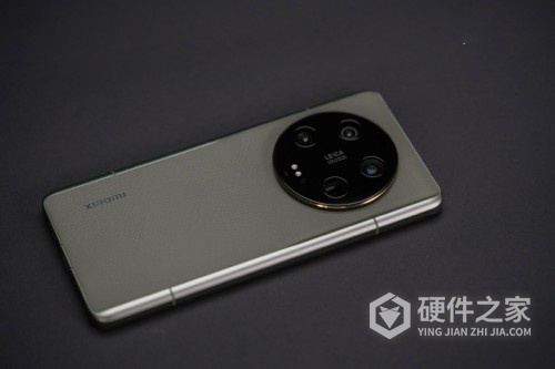 小米 13 Ultra 橄榄绿真机实拍图赏