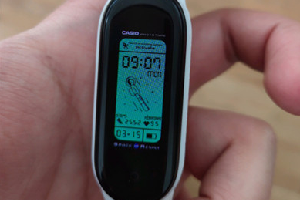 小米手环太空人表盘在哪里获得