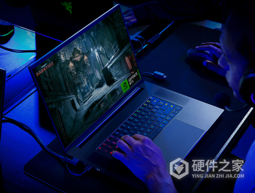 雷蛇灵刃 18 旗舰游戏本配置参数