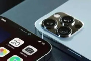 iphone13锁屏界面的手电筒怎么开启