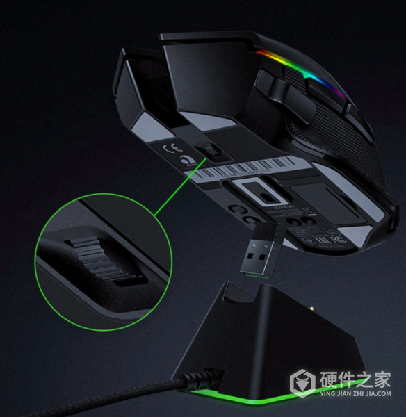 雷蛇巴塞利斯蛇终极版怎么充电