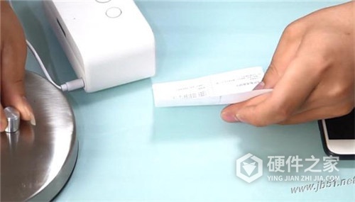 天猫精灵方糖如何控制智能灯泡？