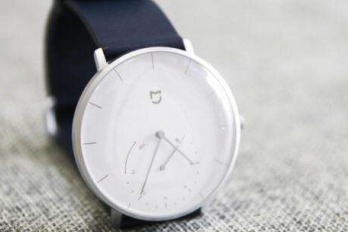 米家石英表如何链接手机