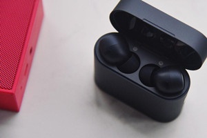 小米air2pro耳机只有一边有声音怎么办